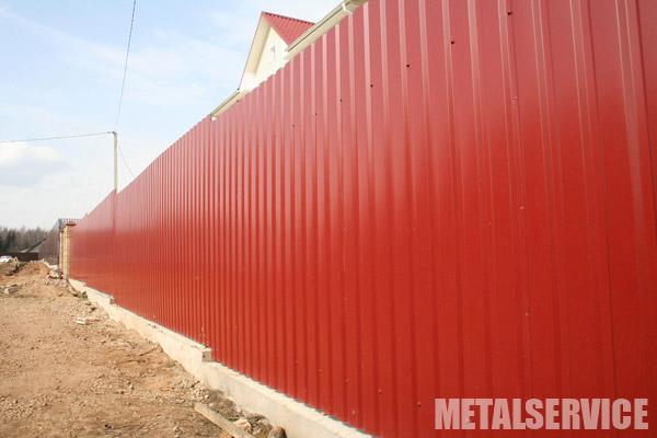 Заборы из профнастила